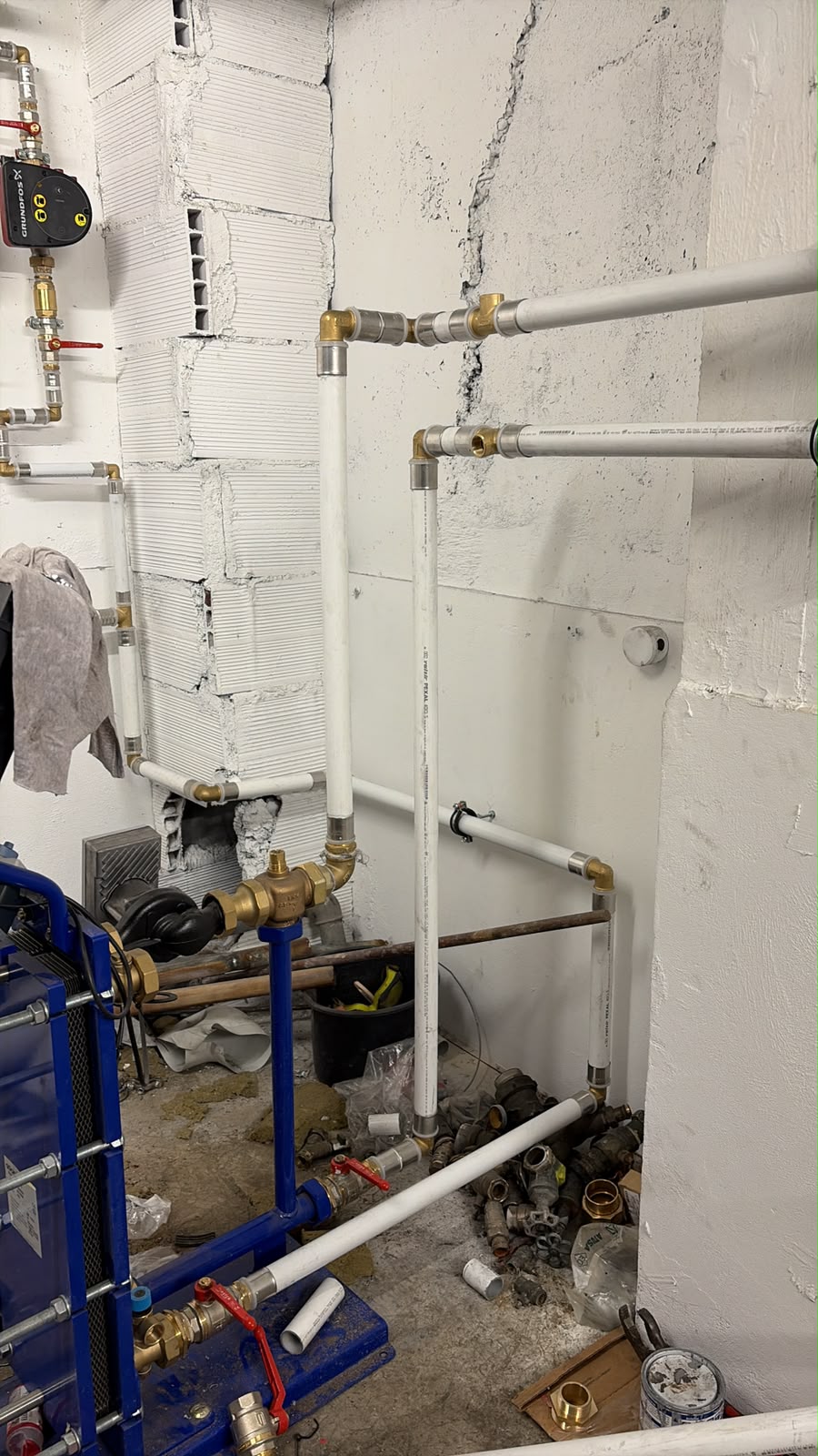Installation réseau sanitaire en chaufferie